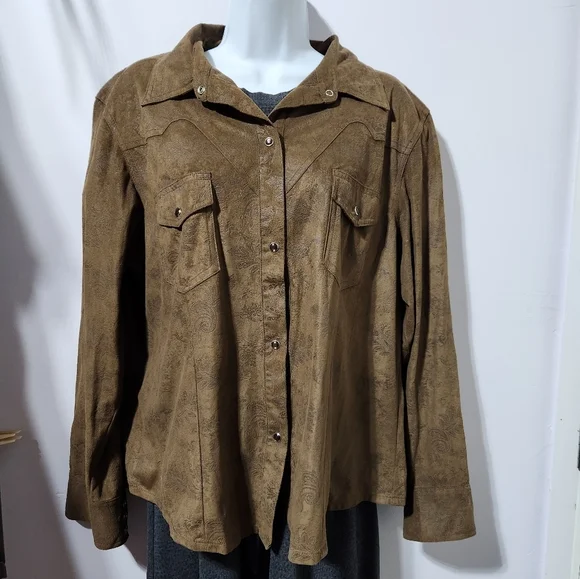 Outback Trading Company Button down - Picture 2 of 5